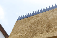 Load image into Gallery viewer, Picos de Protección antisaltos para bardas y techos