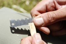 Load image into Gallery viewer, Tarjeta de Supervivencia Laytech.